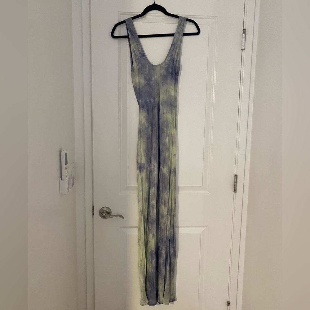 Revolve, cali dreaming simple slip dress XS